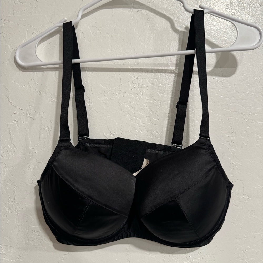 Cacique bra size 40 C